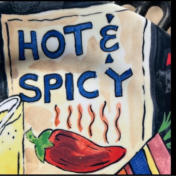 6 “Hot & Spicy” Plates And 6 Blue Salsa Containers. - Picture 2 of 7